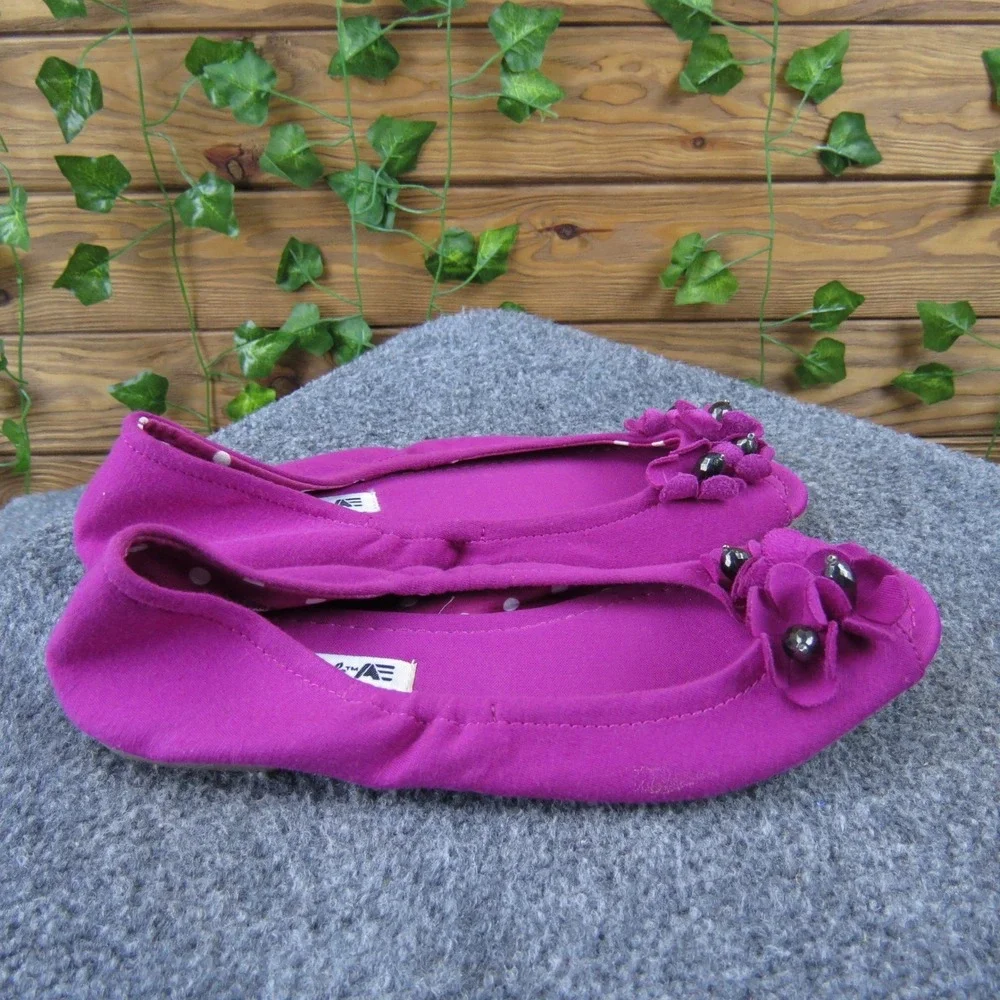 American‎ Eagle Women's 8 Magenta Textile Peep-Toe Ballet Flats Floral Beaded